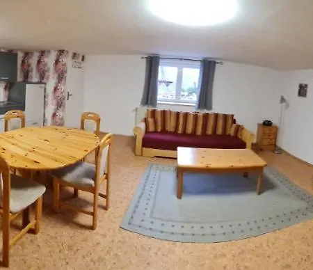 Gaststätte und Ferienhof Zu den Linden Kratzeburg Exterior foto