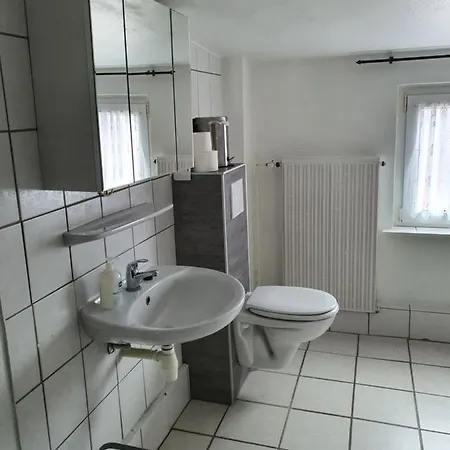 Gaststätte und Ferienhof Zu den Linden Kratzeburg Exterior foto