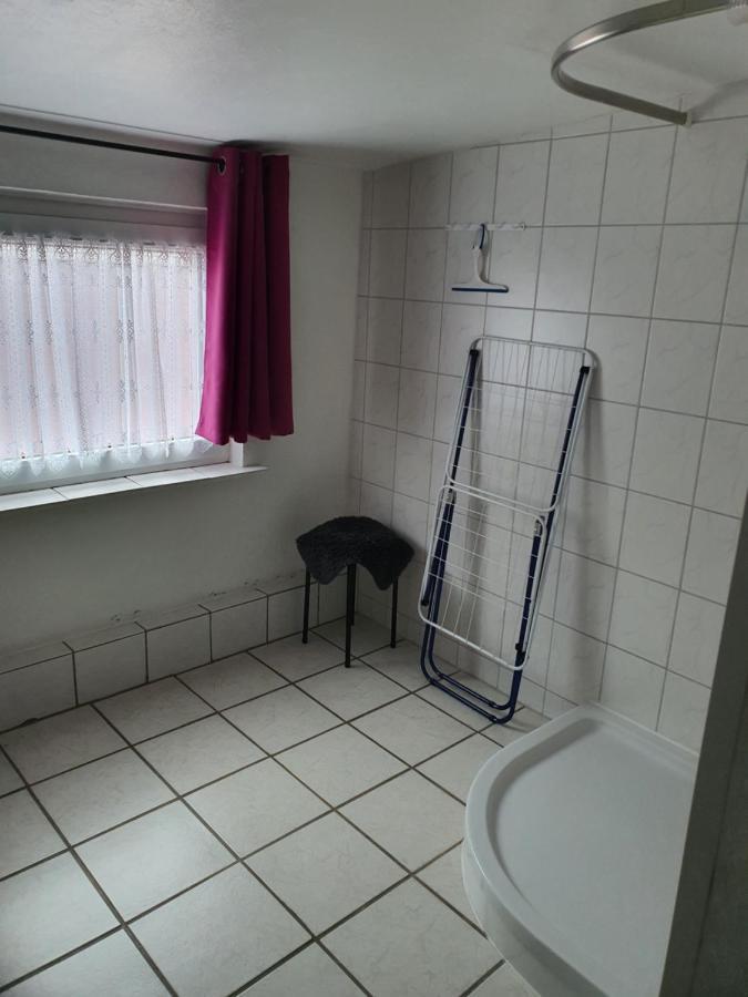 Gaststätte Und Zu Den Linden Apartment *