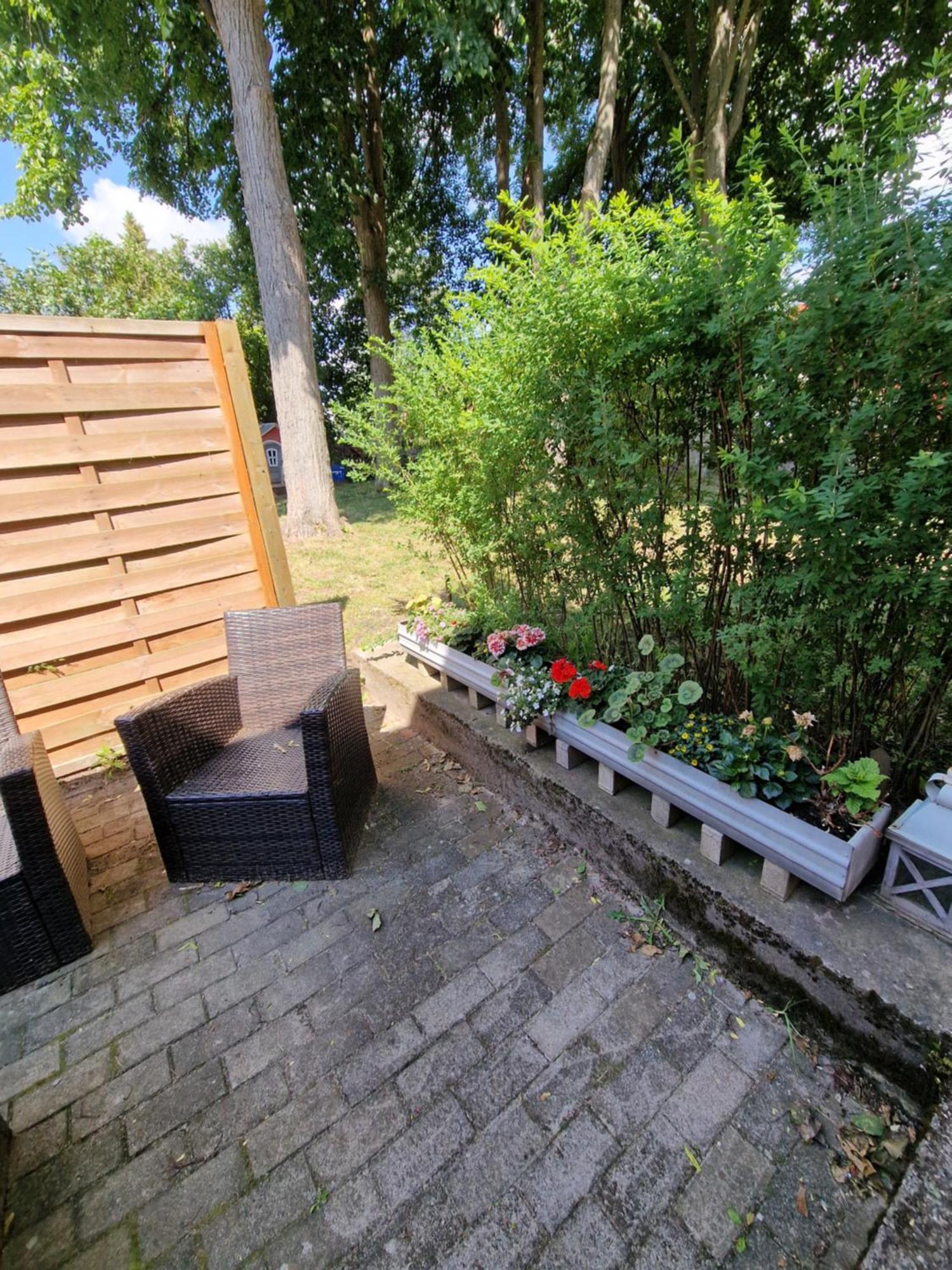 Gaststätte Und Zu Den Linden Apartment Kratzeburg